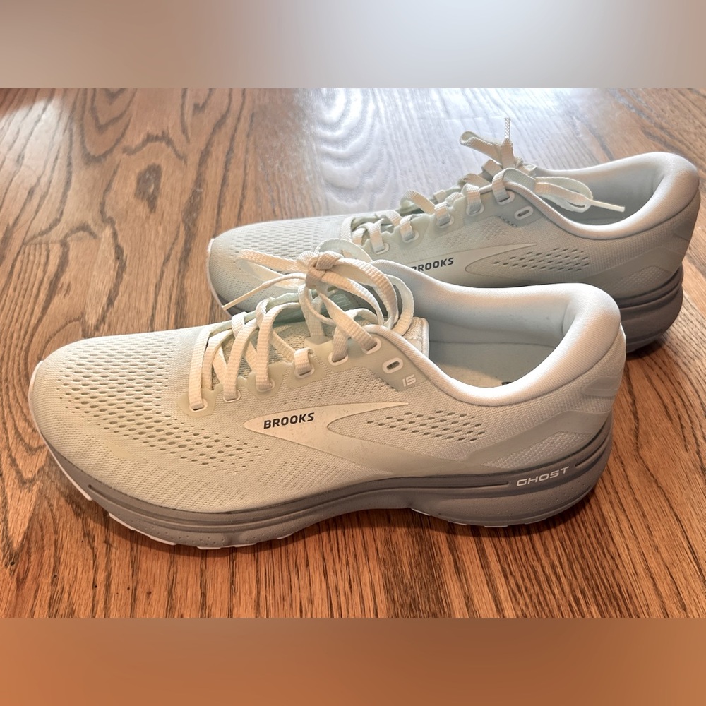 NEW Brooks Ghost 15 Running Shoes Sneakers sz 10 Green Silence